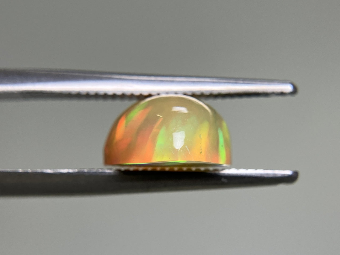 オパール 2.065ct 宝石ソーティング付き 9.0㎜×9.1㎜×5.0㎜ ルース（ 裸石 ） 3500YY
