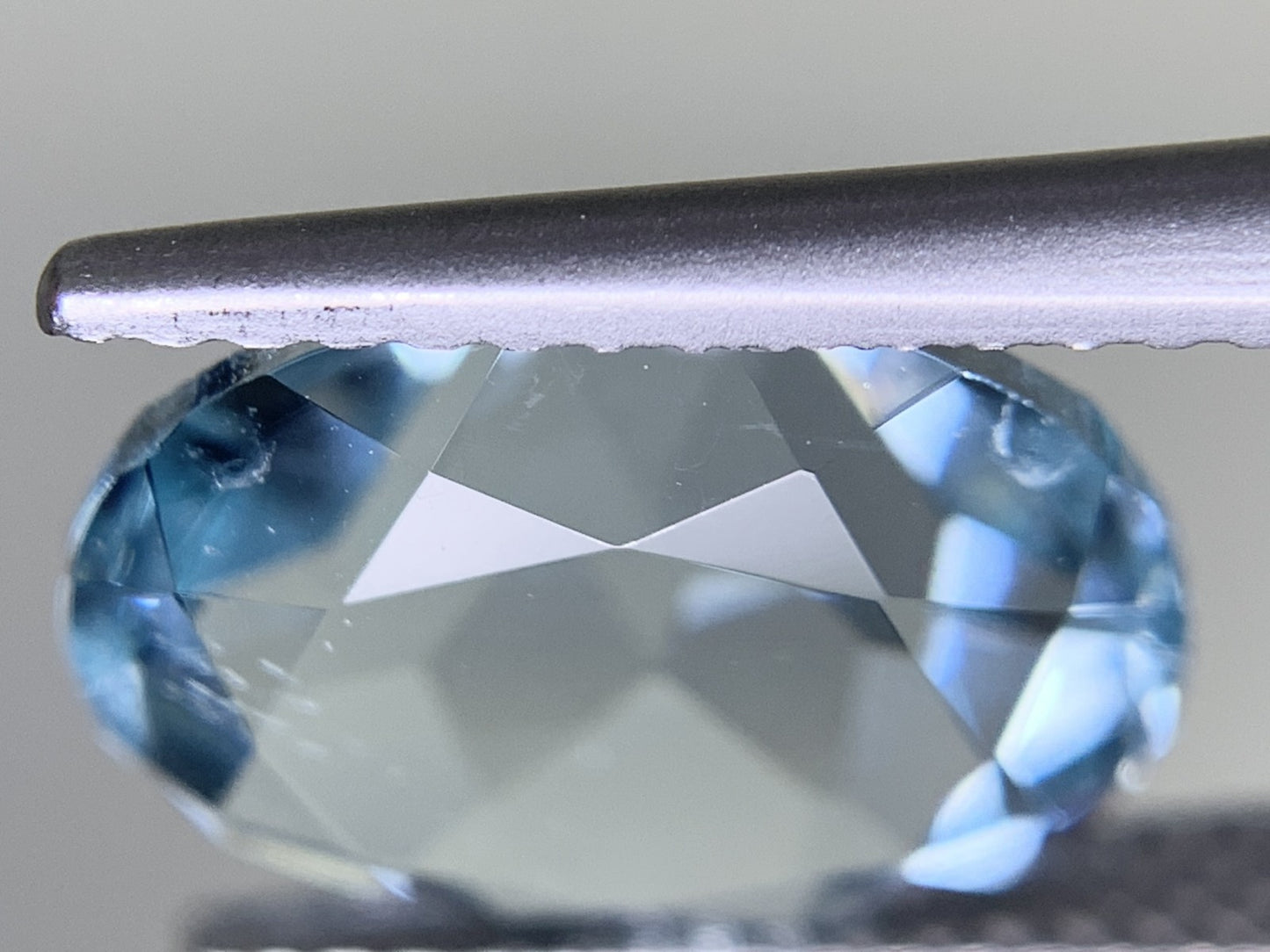 アクアマリン 天然 4.934ct 宝石ソーティング付き 12.0㎜×10.0㎜×7.0㎜ ルース（ 裸石 ） 6322Y