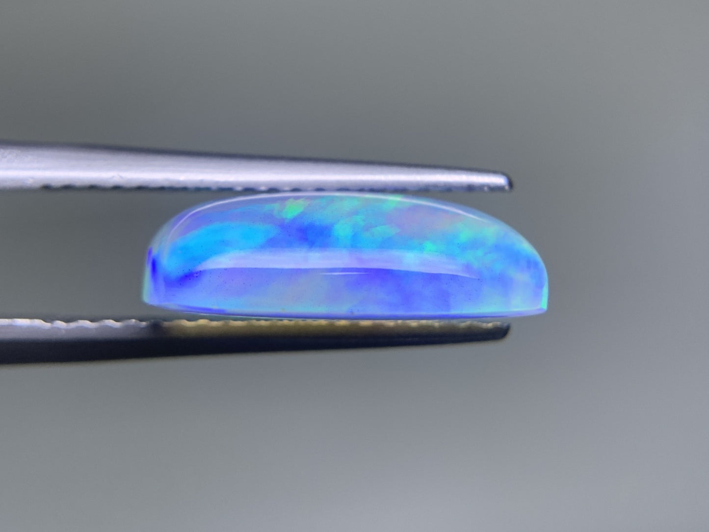 オパール 3.591ct 宝石ソーティング付き  14.1㎜×8.7㎜×4.7㎜  ルース（ 裸石 ） 3911Y