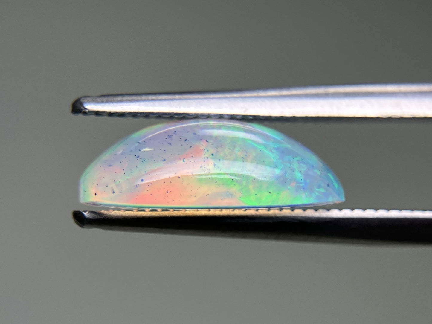 オパール 2.499ct 宝石ソーティング付き 12.8㎜×8.3㎜×4.4㎜ ルース（ 裸石 ） 3501YY