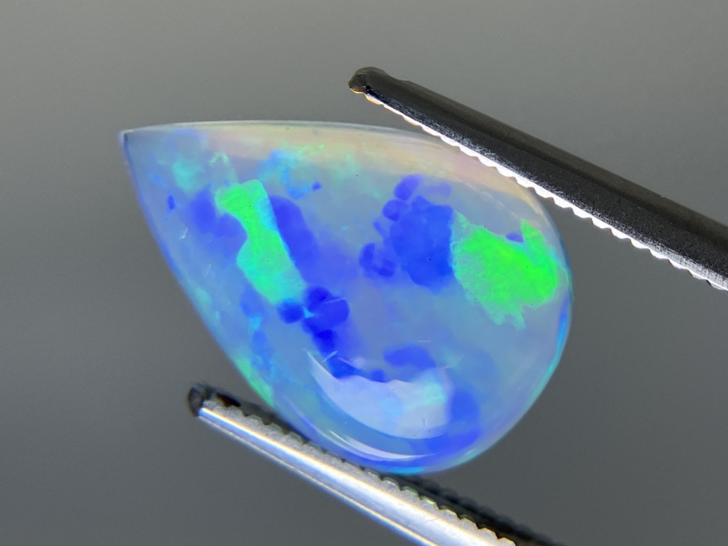 オパール 天然  2.253ct  宝石ソーティング付き  14.0㎜×9.5㎜×3.6㎜  ラッピング無料  ルース（ 裸石 ）  5163YY
