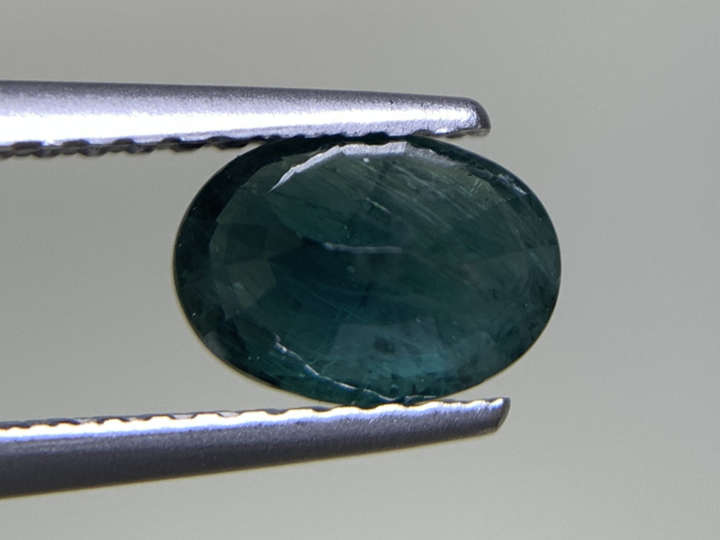 サファイア 1.148ct  宝石ソーティング付き  7.1㎜×5.1㎜×3.5㎜  ルース（ 裸石 ） 4675Y
