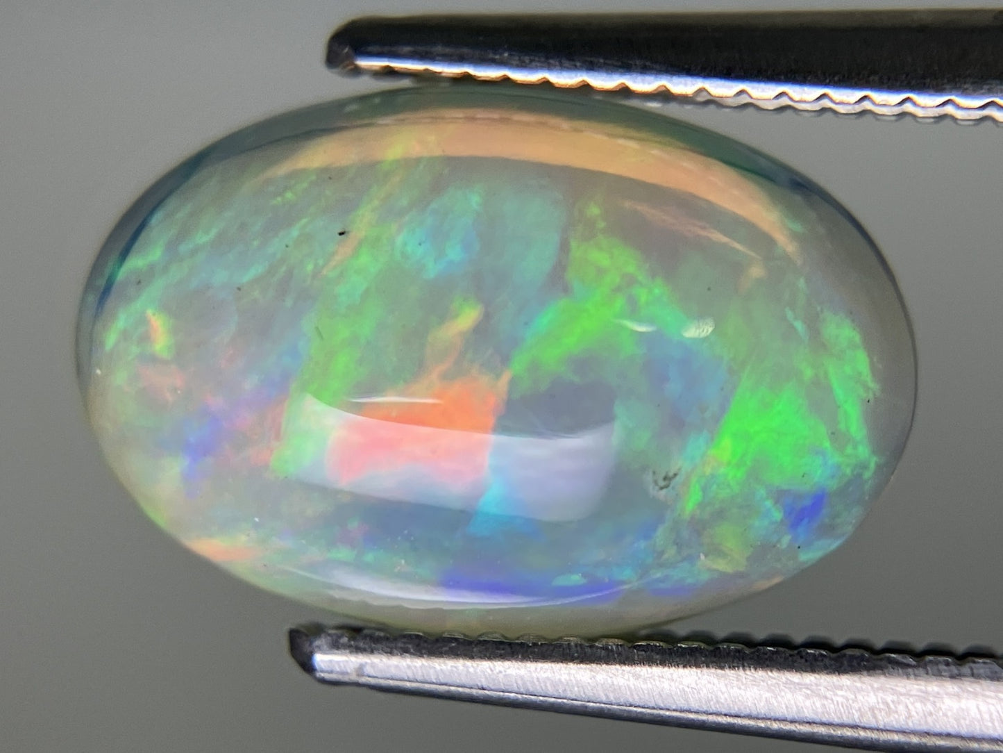 オパール 2.115ct 宝石ソーティング付き 12.9㎜×8.4㎜×3.9㎜ ルース（ 裸石 ） 3480YY