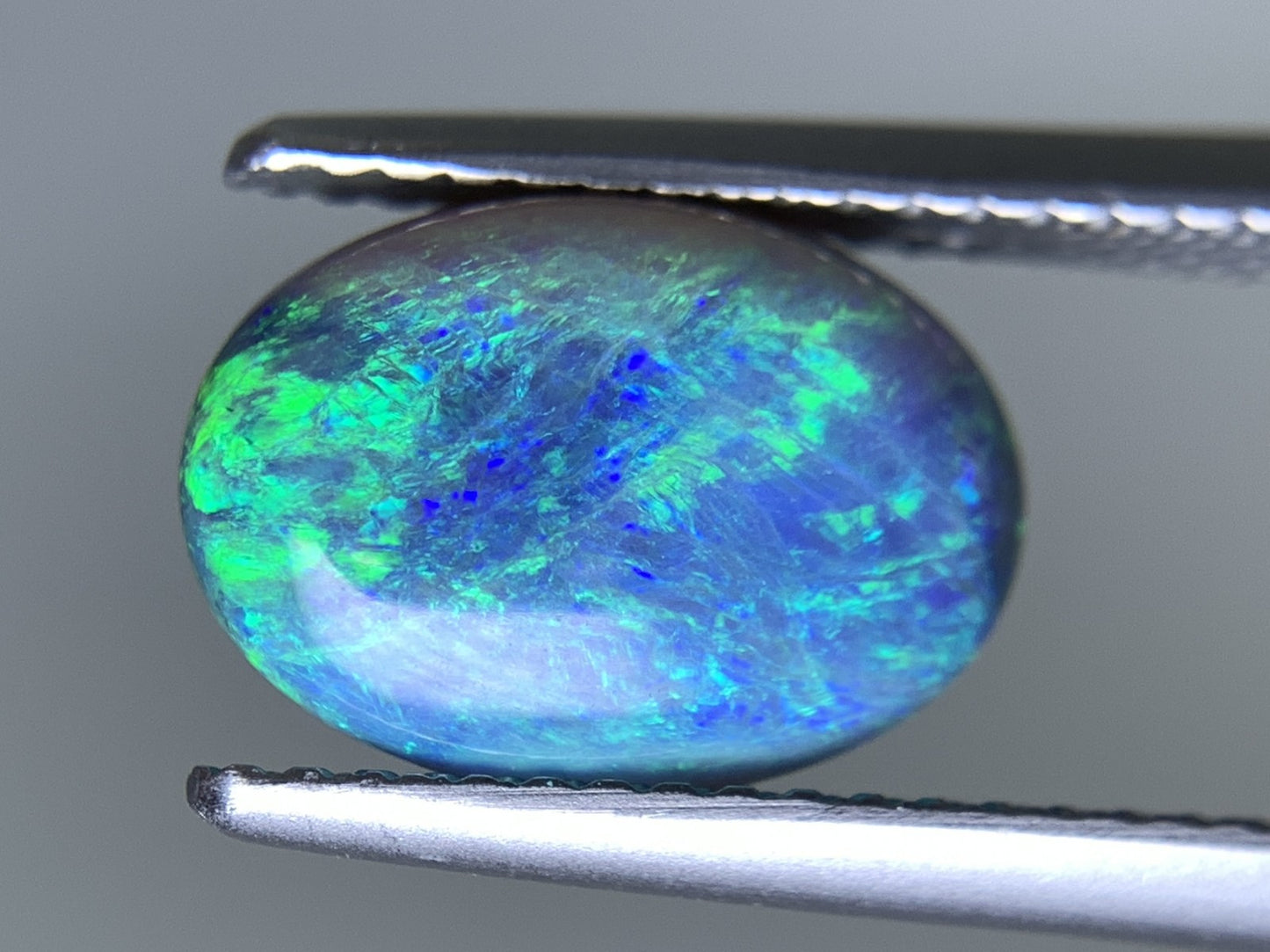 ブラックオパール 天然 2.831ct 中央宝石ソーティング付き 11.3㎜×8.1㎜×4.7㎜ ルース（ 裸石 ） 7002Y