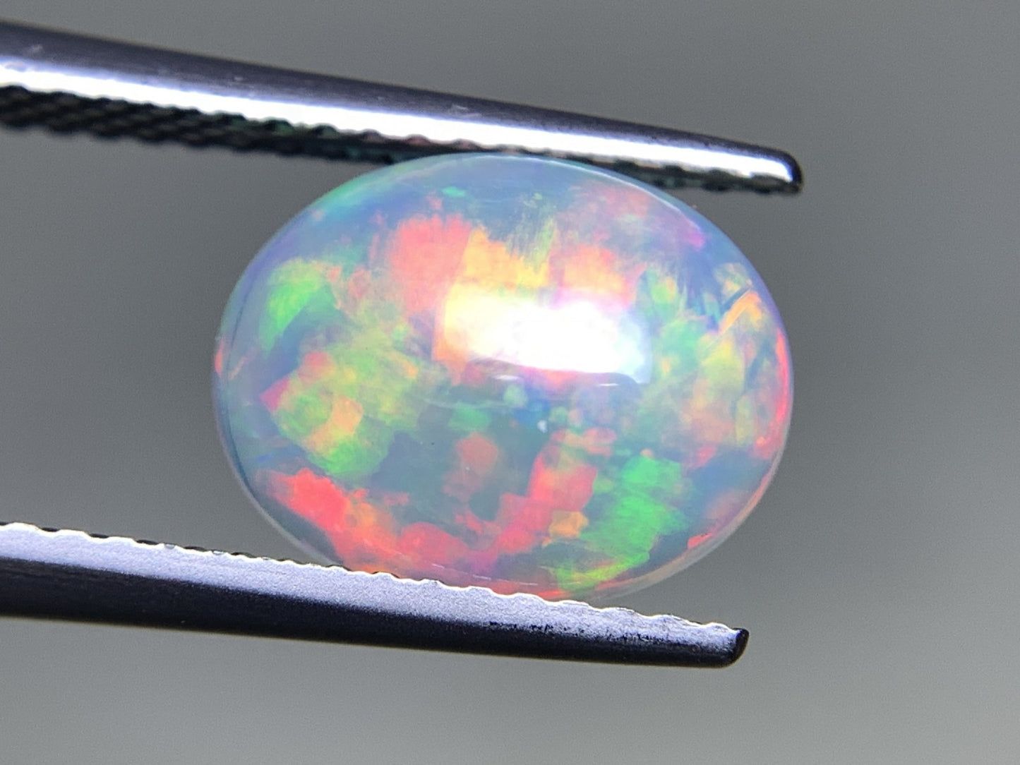 オパール 1.658ct 宝石ソーティング付き  10.6㎜×8.5㎜×3.8㎜  ルース（ 裸石 ） 3024Y