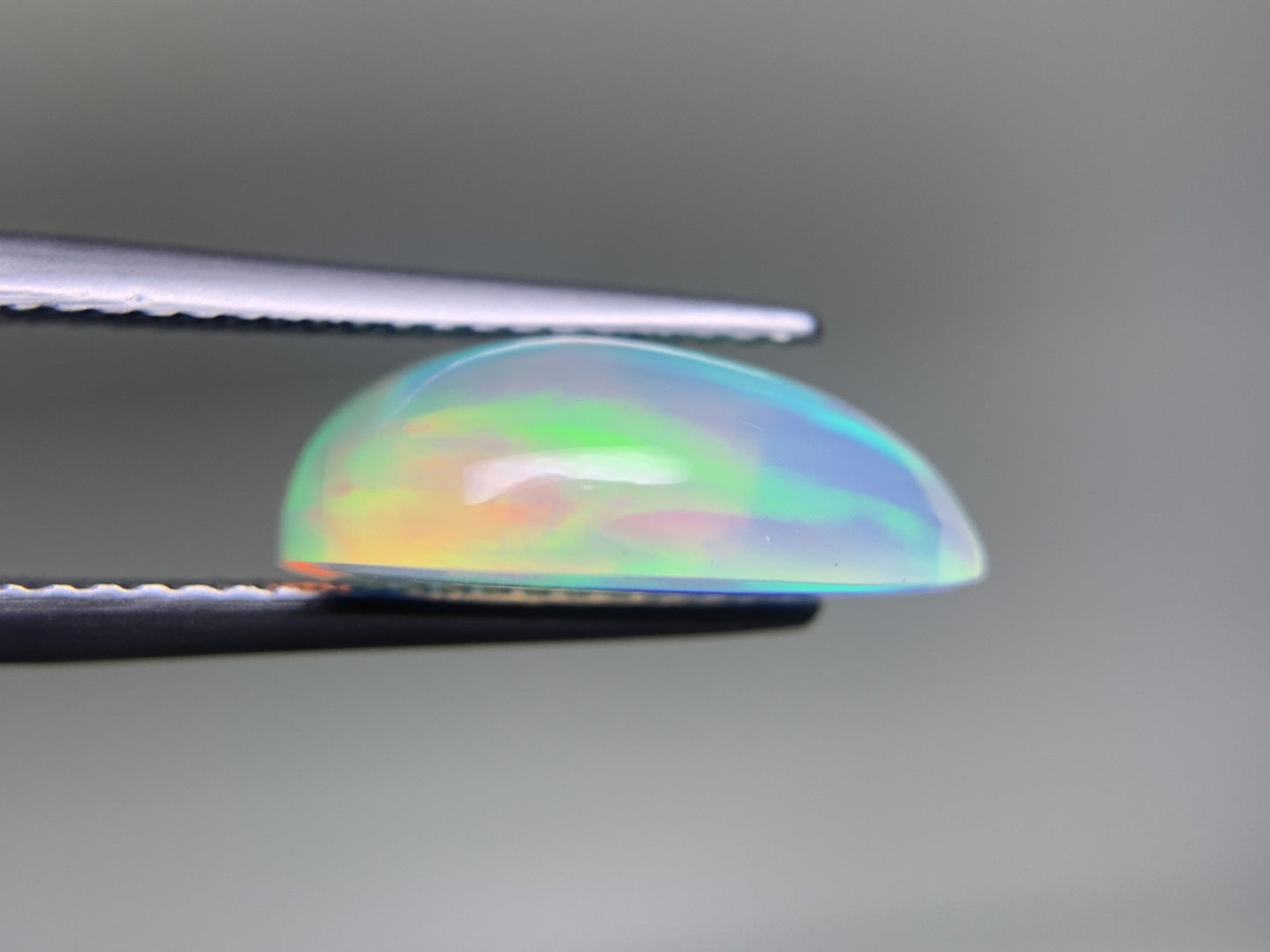 オパール 3.544ct 宝石ソーティング付き 14.4㎜×10.3㎜×5.3㎜ ルース（ 裸石 ） 3951Y