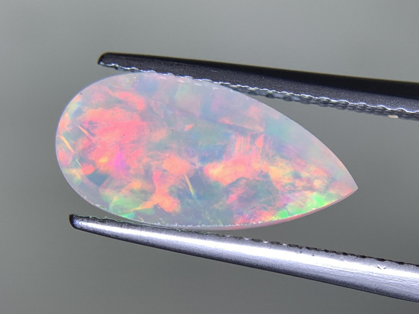 オパール 2.521ct 宝石ソーティング付き  14.1㎜×6.9㎜×5.1㎜  ルース（ 裸石 ） 3035Y
