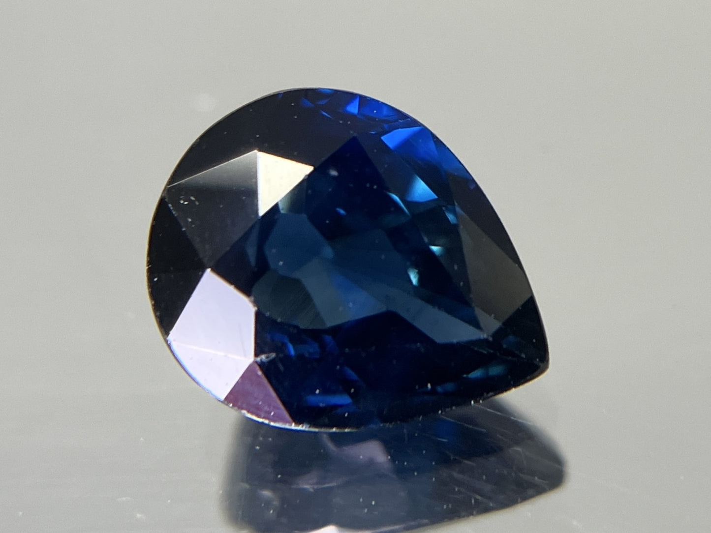 サファイア 天然  1.57ct  GIA宝石鑑別書付き  No Heat  Ethiopia  7.94㎜×6.38㎜×4.09㎜  ルース（ 裸石 ）   5197YY