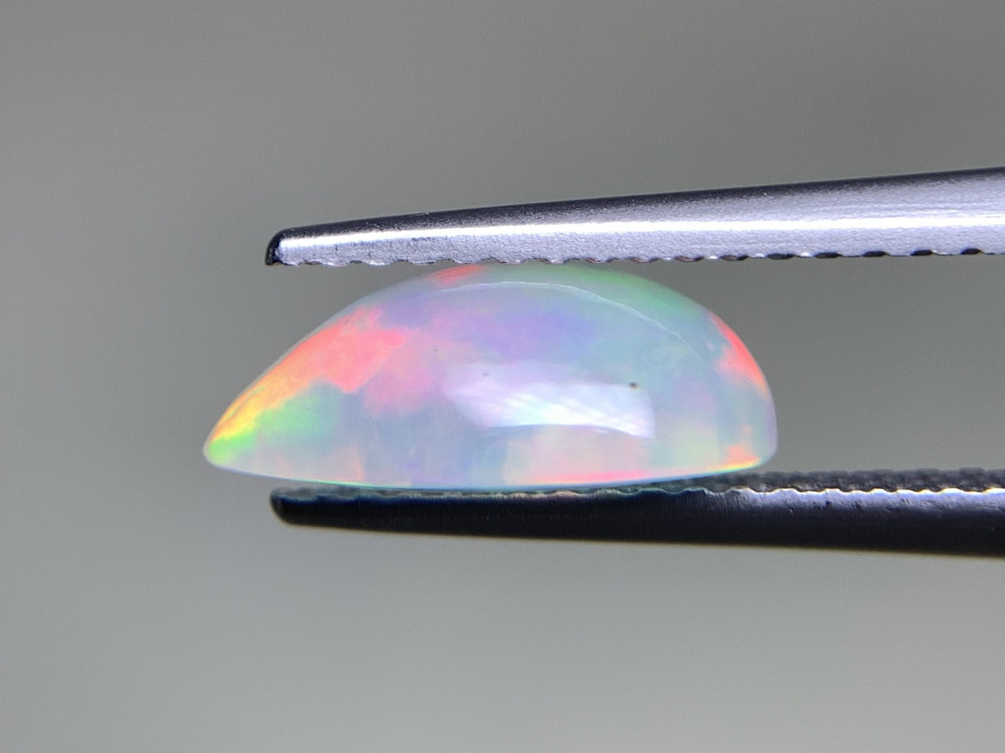オパール 1.756ct 宝石ソーティング付き  11.2㎜×8.2㎜×4.4㎜  ルース（ 裸石 ） 3038Y