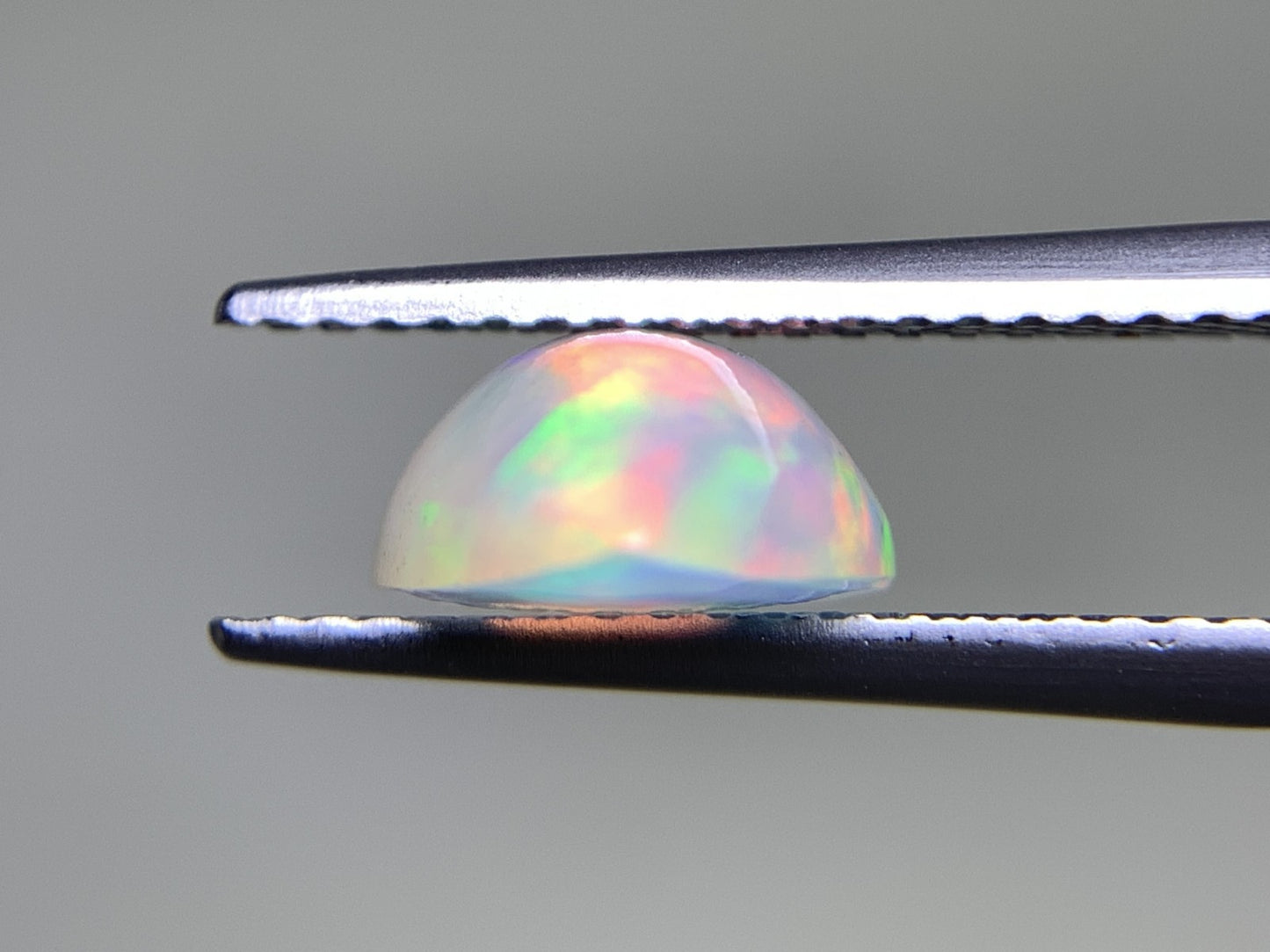 オパール 1.756ct 宝石ソーティング付き  11.2㎜×8.2㎜×4.4㎜  ルース（ 裸石 ） 3038Y