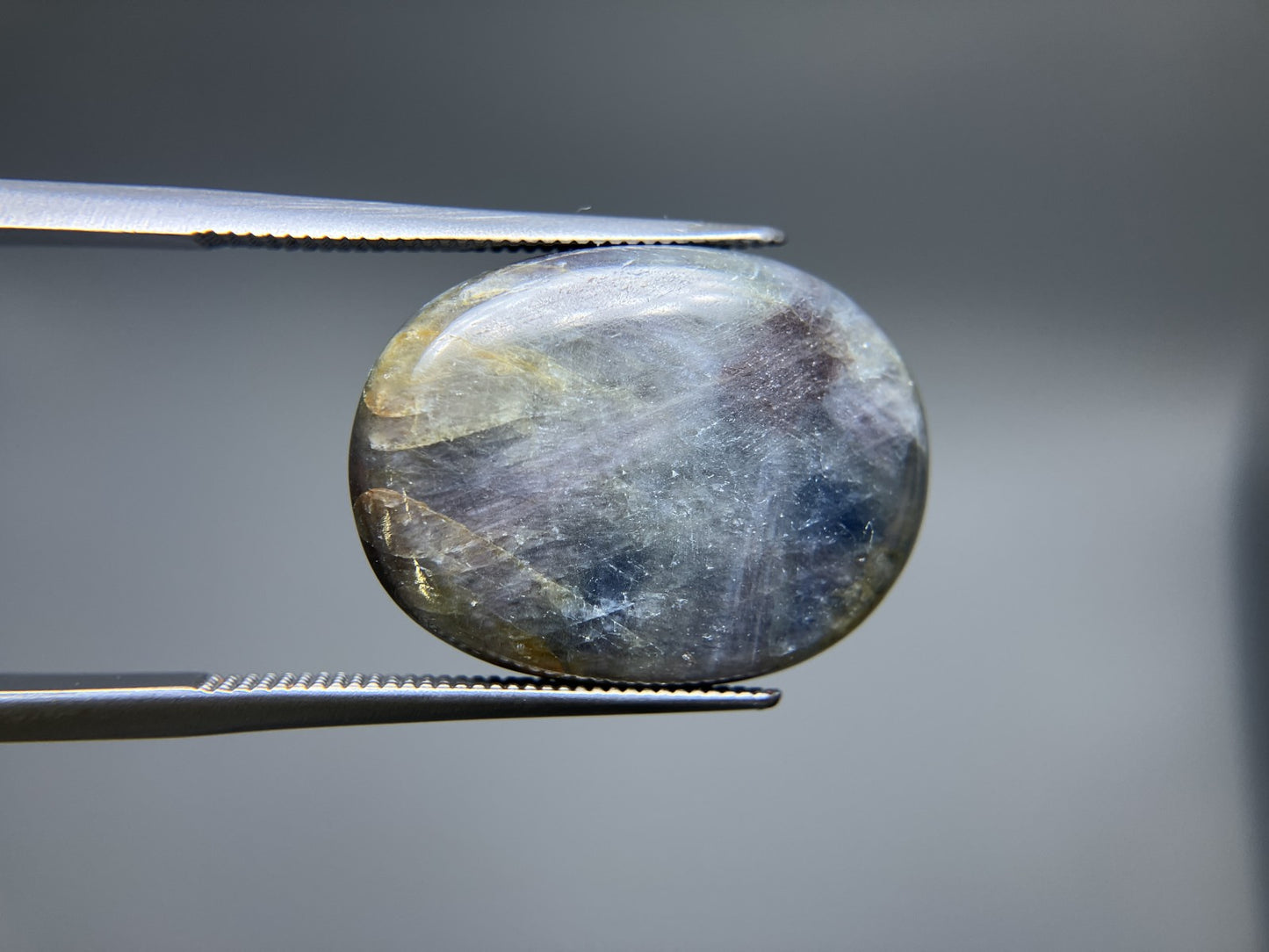 トラピッチェサファイア 28.292ct 中央宝石鑑別書付き 21.4㎜×16.2㎜×6.3㎜ ルース（ 裸石 ） 3661S
