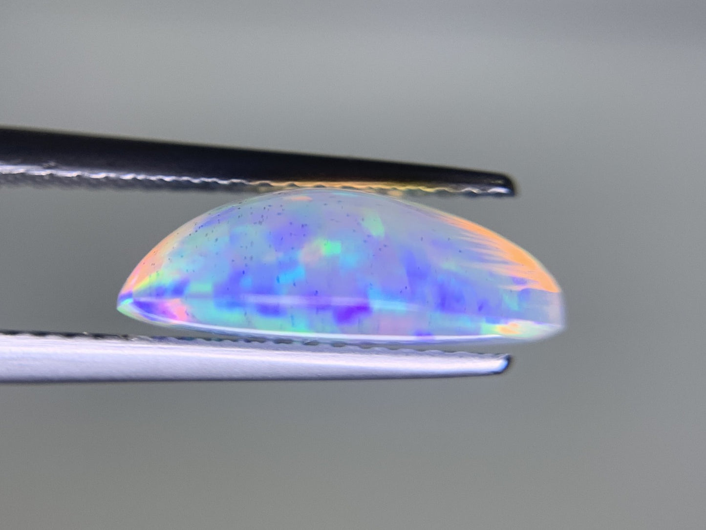 オパール 3.432ct 宝石ソーティング付き 13.6㎜×11.2㎜×4.7㎜ ルース（ 裸石 ） 3939Y