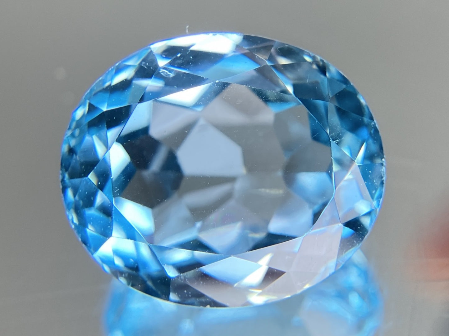 ブルートパーズ 天然 11.321ct 宝石ソーティング付き 14.0㎜×12.0㎜×7.6㎜ ルース（ 裸石 ） 8230YY
