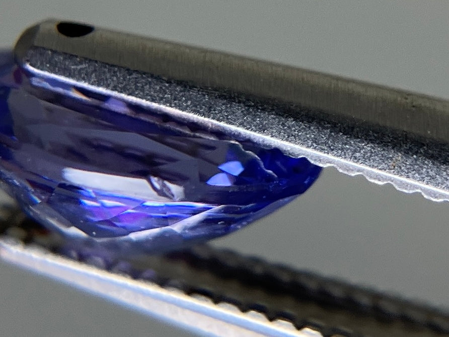 タンザナイト 天然 1.179ct 宝石ソーティング付き 7.8㎜×5.8㎜×3.8㎜ ルース（ 裸石 ） 8085YY