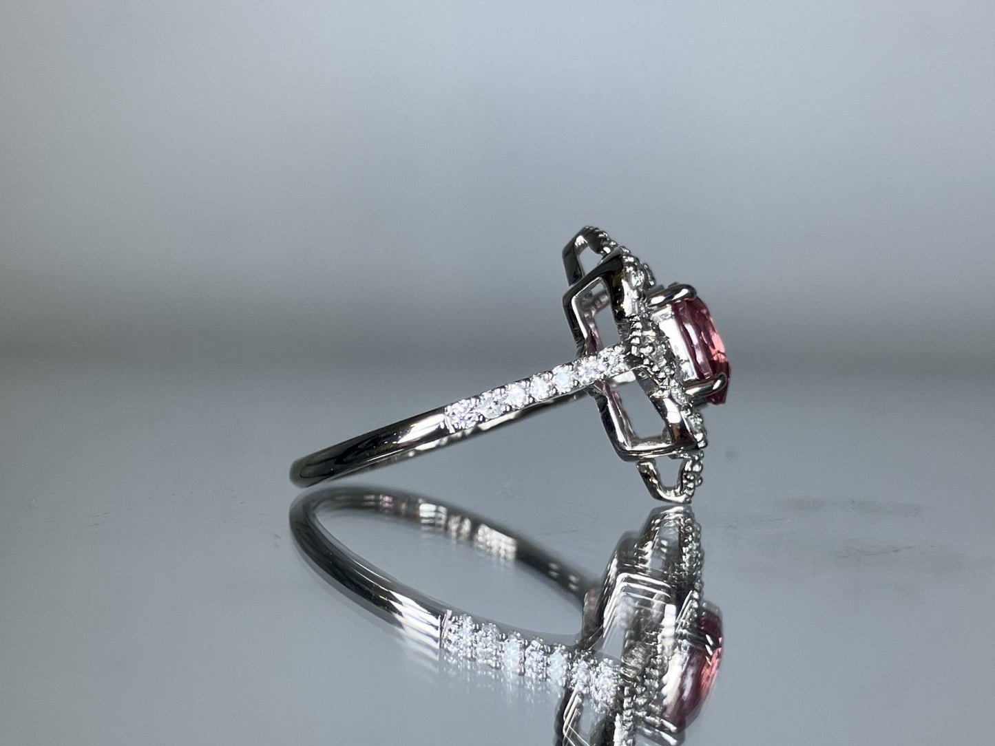 パパラチャサファイア 1.30ct パパラチャ AIGS鑑別書 D0.30ct PT900 5.1g 指輪 （JP13.5号） サイズ直し無料 8570S