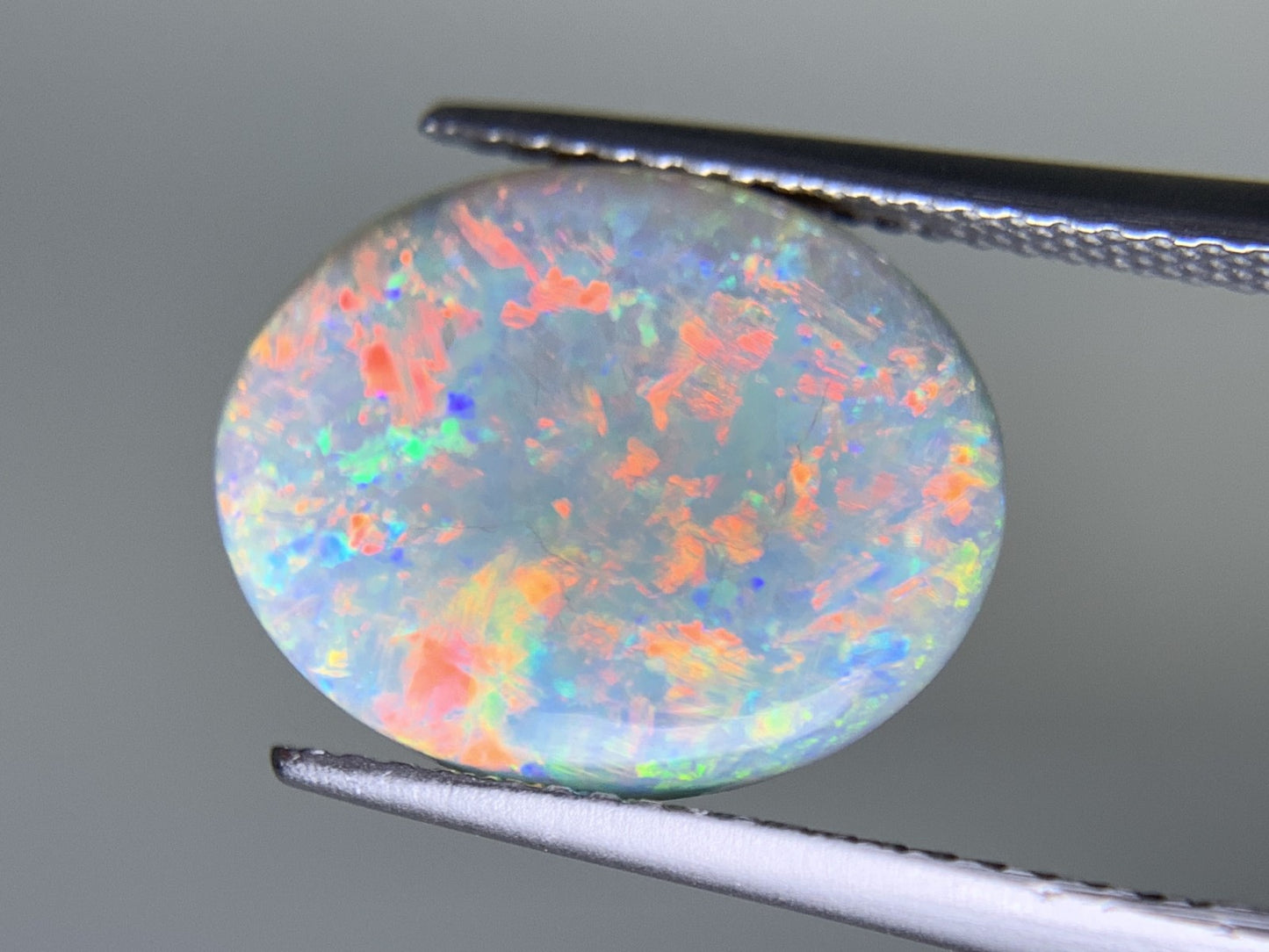 ブラックオパール 天然 3.866ct 宝石ソーティング付き 14.8㎜×11.7㎜×3.5㎜ ルース（ 裸石 ） 6241Y