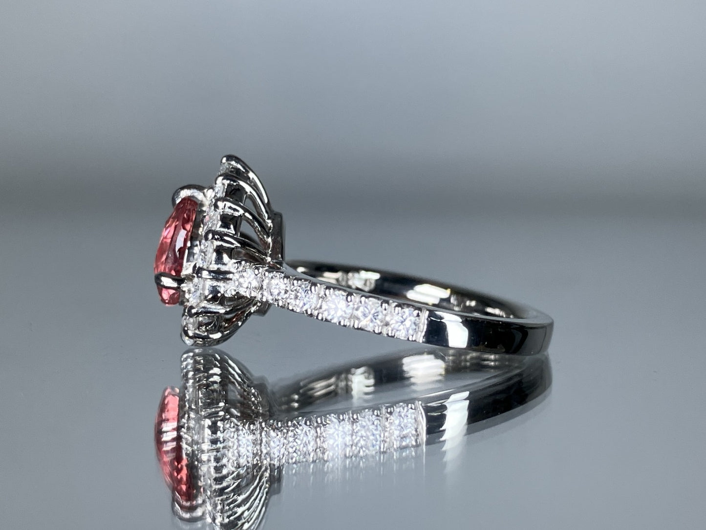 パパラチャサファイア 1.03ct パパラチャ Padparadscha 非加熱 No heat GUILD鑑別書 D0.70ct PT900 5.6g 指輪 （JP8.5号） サイズ直し無料 8569S