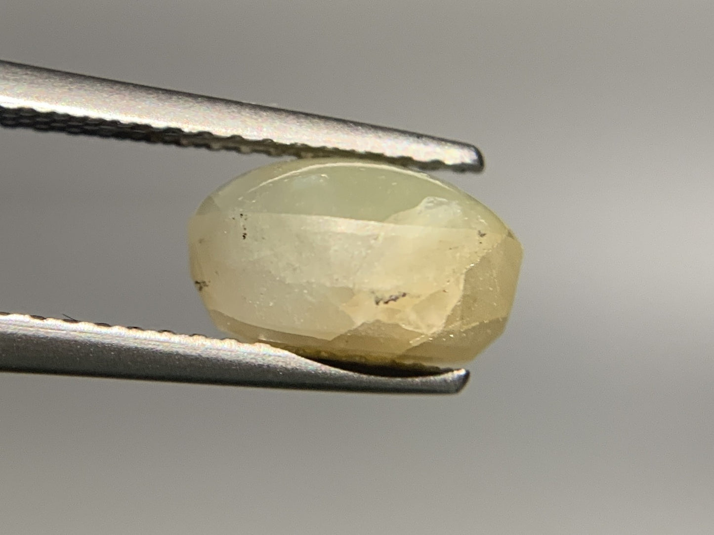 クリソベリルキャッツアイ 3.596ct 宝石ソーティング付き  9.1㎜×6.8㎜×5.3㎜  ルース（ 裸石 ） 4022Y