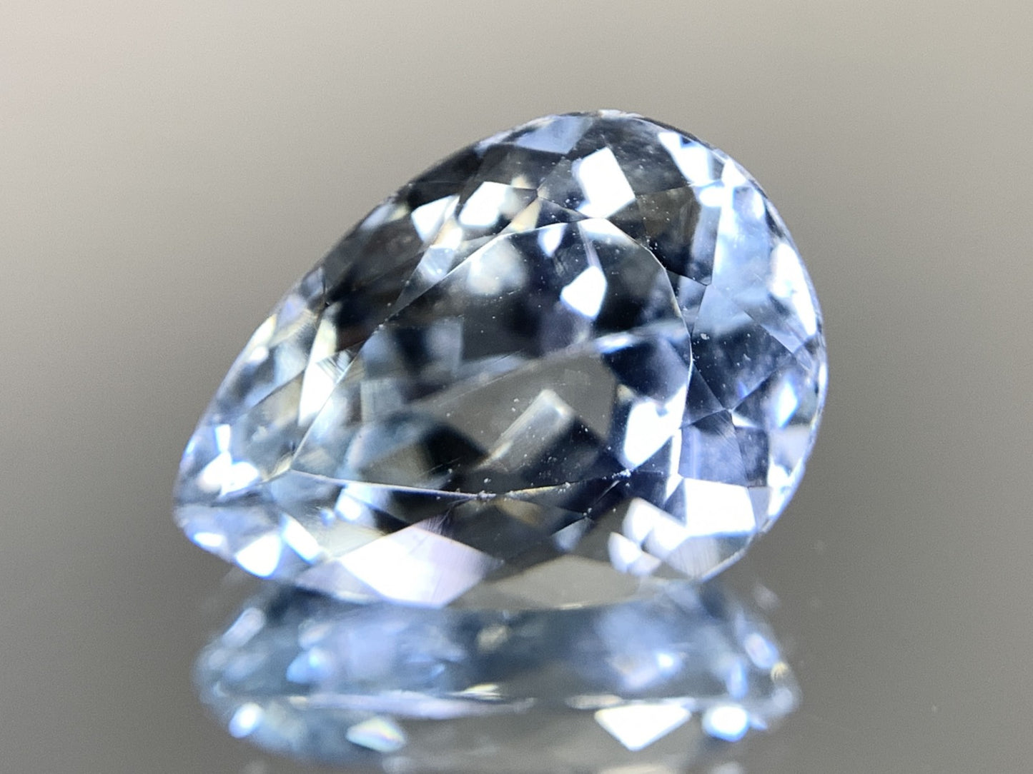 アクアマリン 天然 5.498ct 宝石ソーティング付き 14.2㎜×10.1㎜×7.4㎜ ルース（ 裸石 ） 7037Y