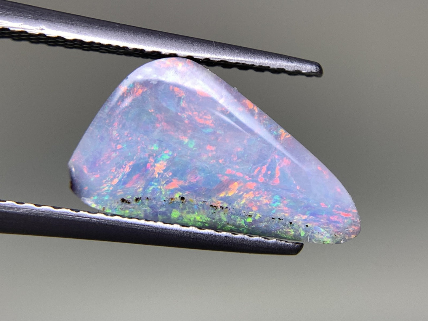 ボルダーオパール 2.647ct 宝石ソーティング付き  13.8㎜×9.0㎜×3.0㎜  ルース（ 裸石 ） 3159Y