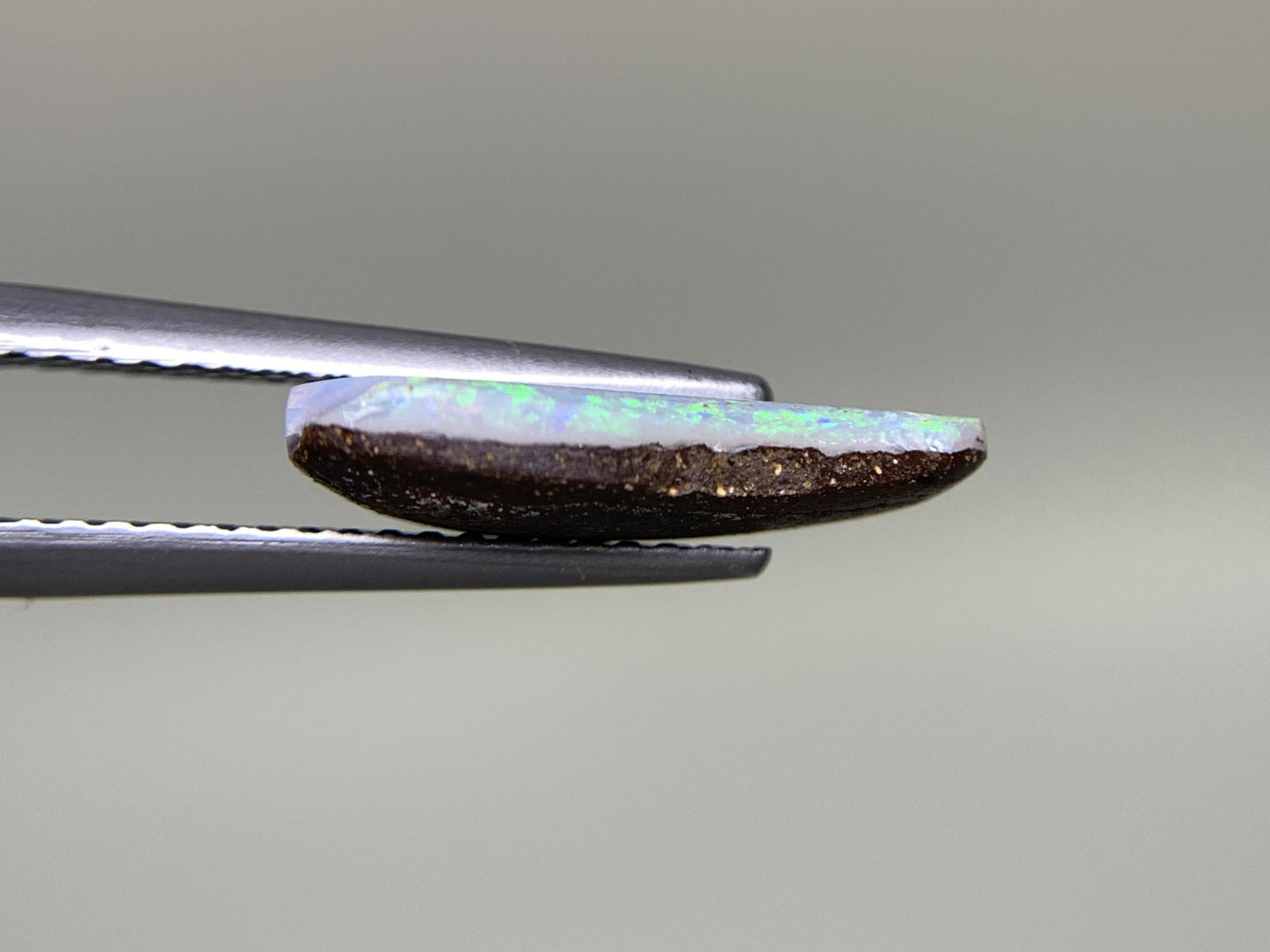 ボルダーオパール 2.647ct 宝石ソーティング付き  13.8㎜×9.0㎜×3.0㎜  ルース（ 裸石 ） 3159Y