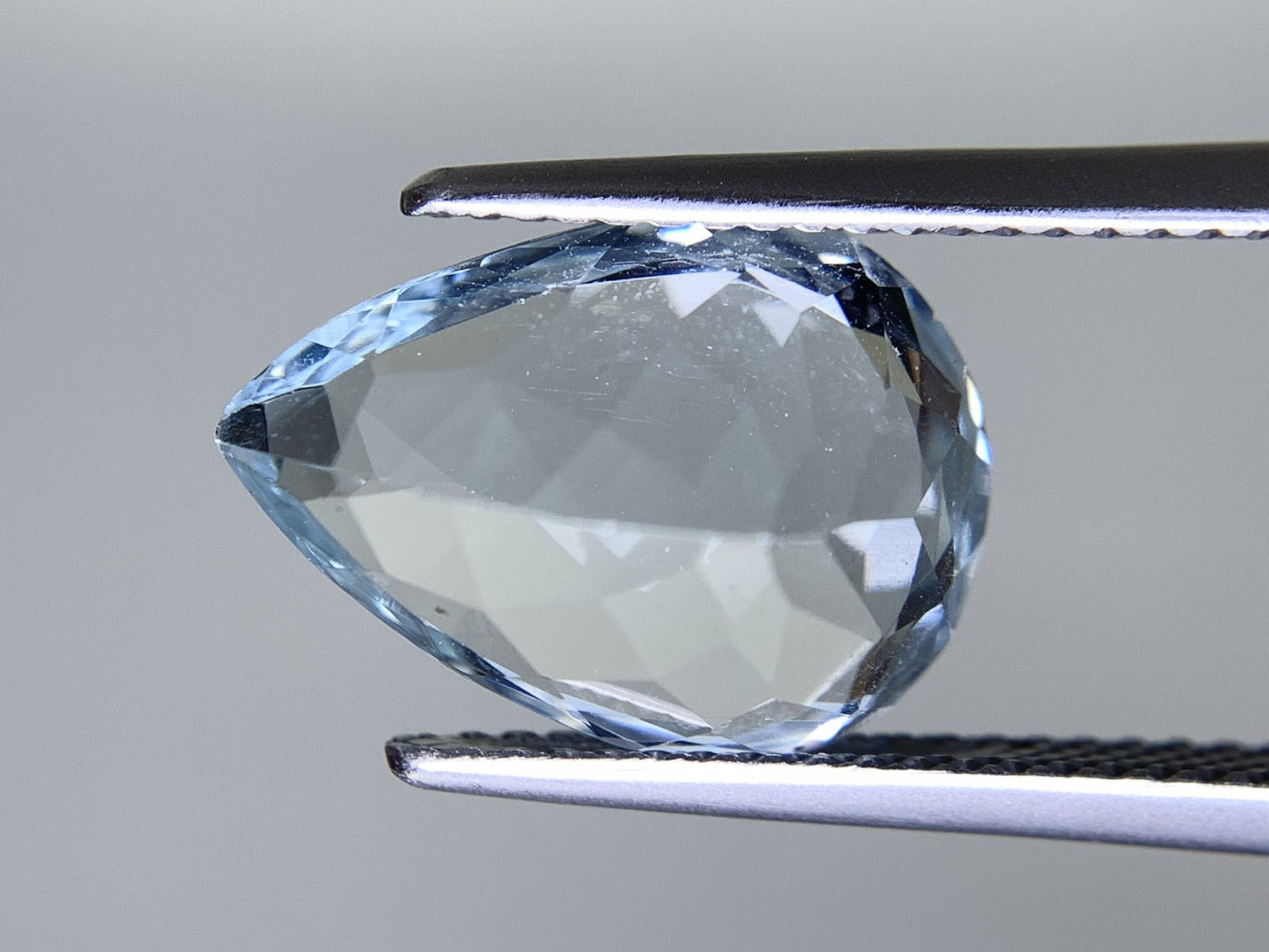 アクアマリン 天然 5.498ct 宝石ソーティング付き 14.2㎜×10.1㎜×7.4㎜ ルース（ 裸石 ） 7037Y