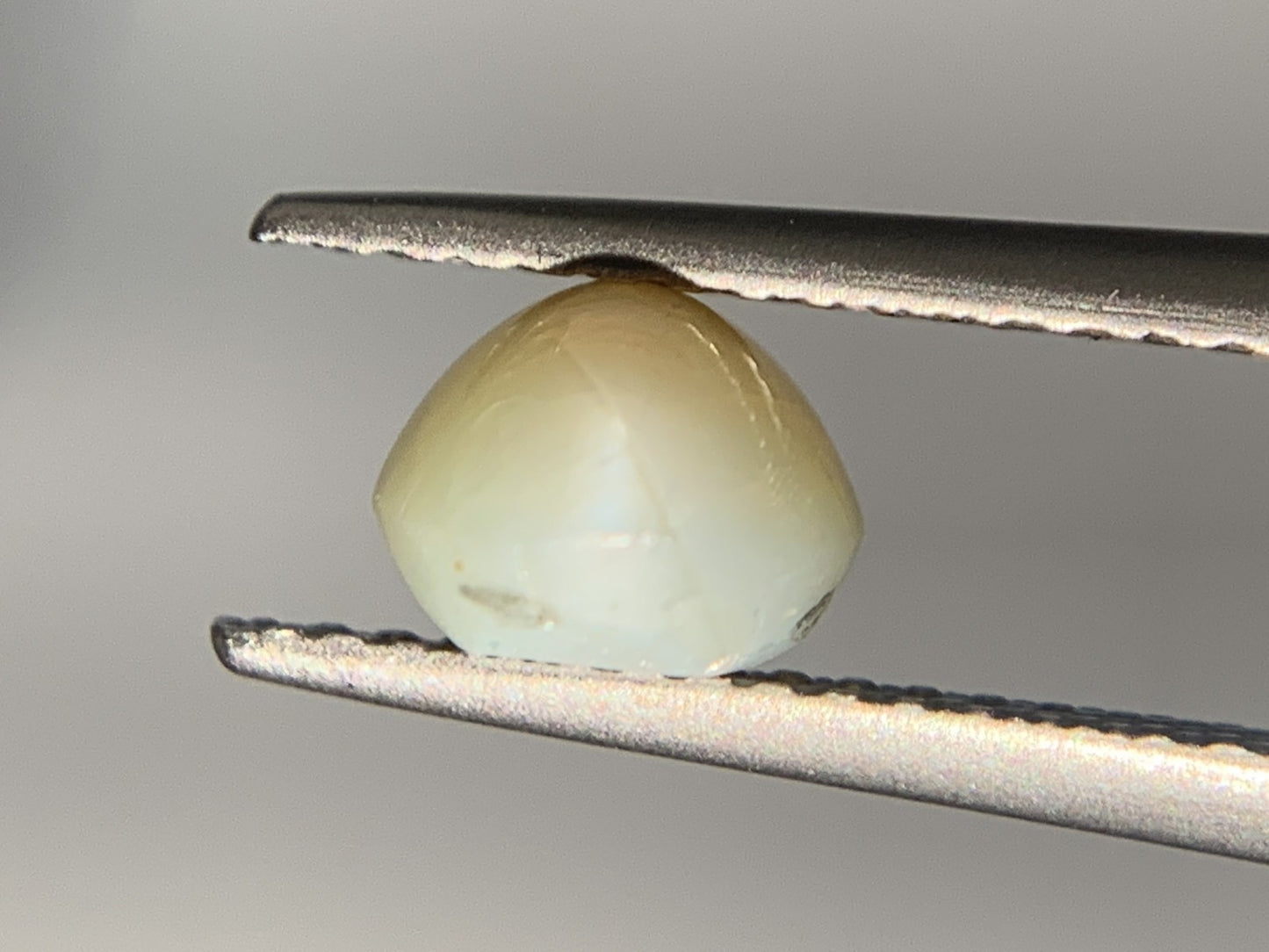 クリソベリルキャッツアイ 2.143ct 宝石ソーティング付き 7.4㎜×6.2㎜×4.8㎜ ルース（ 裸石 ） 4025Y