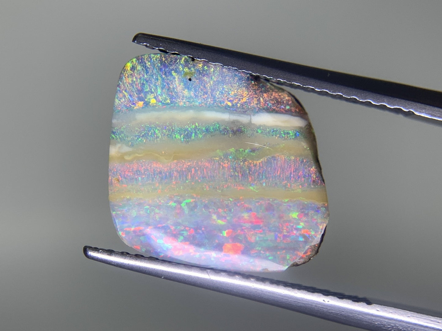ボルダーオパール 4.790ct 宝石ソーティング付き  13.1㎜×12.0㎜×3.9㎜  ルース（ 裸石 ） 3224Y