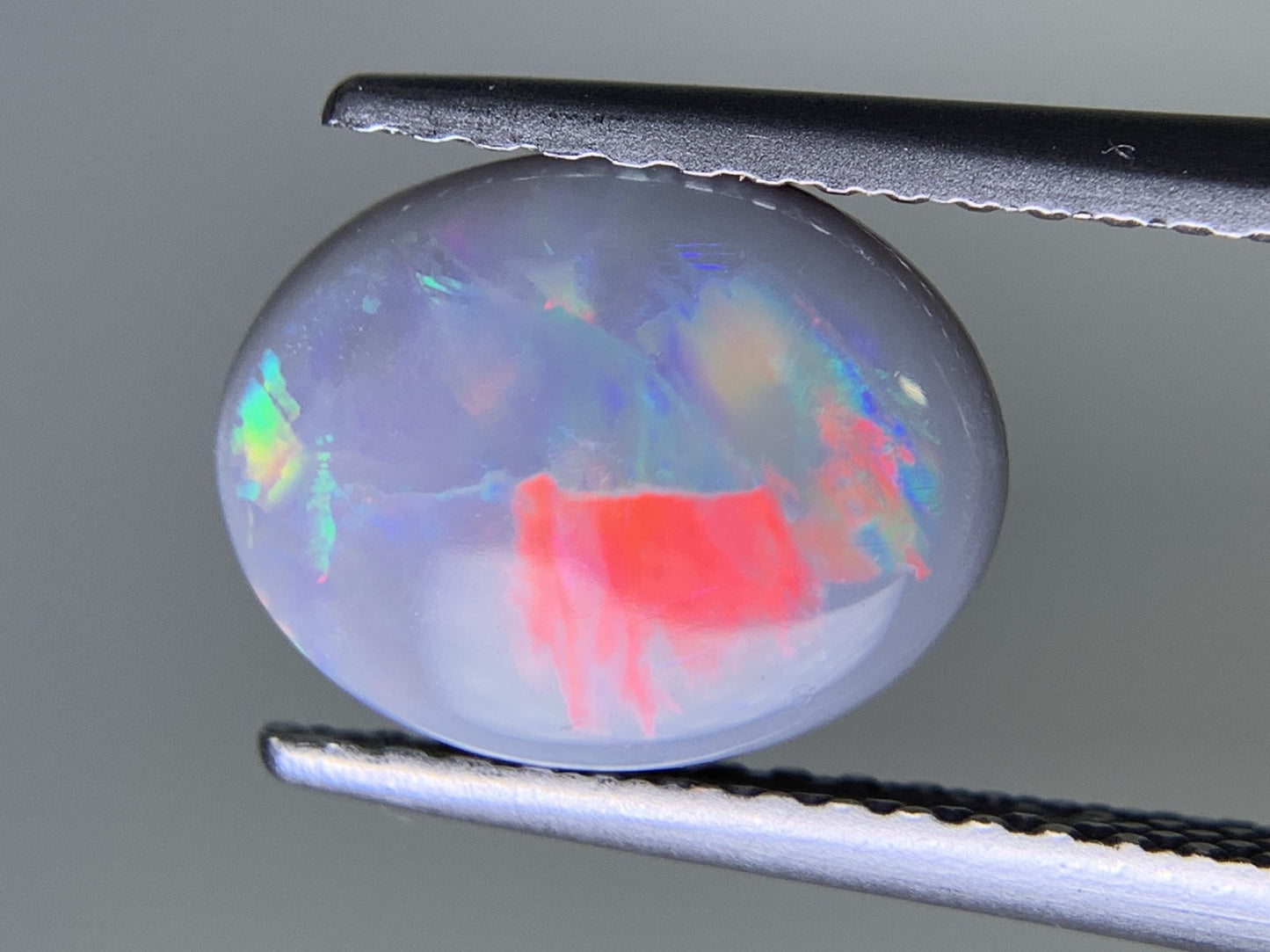 ブラックオパール 天然 1.365ct 中央宝石ソーティング付き 9.9㎜×7.7㎜×2.9㎜ ルース（ 裸石 ） 6135Y