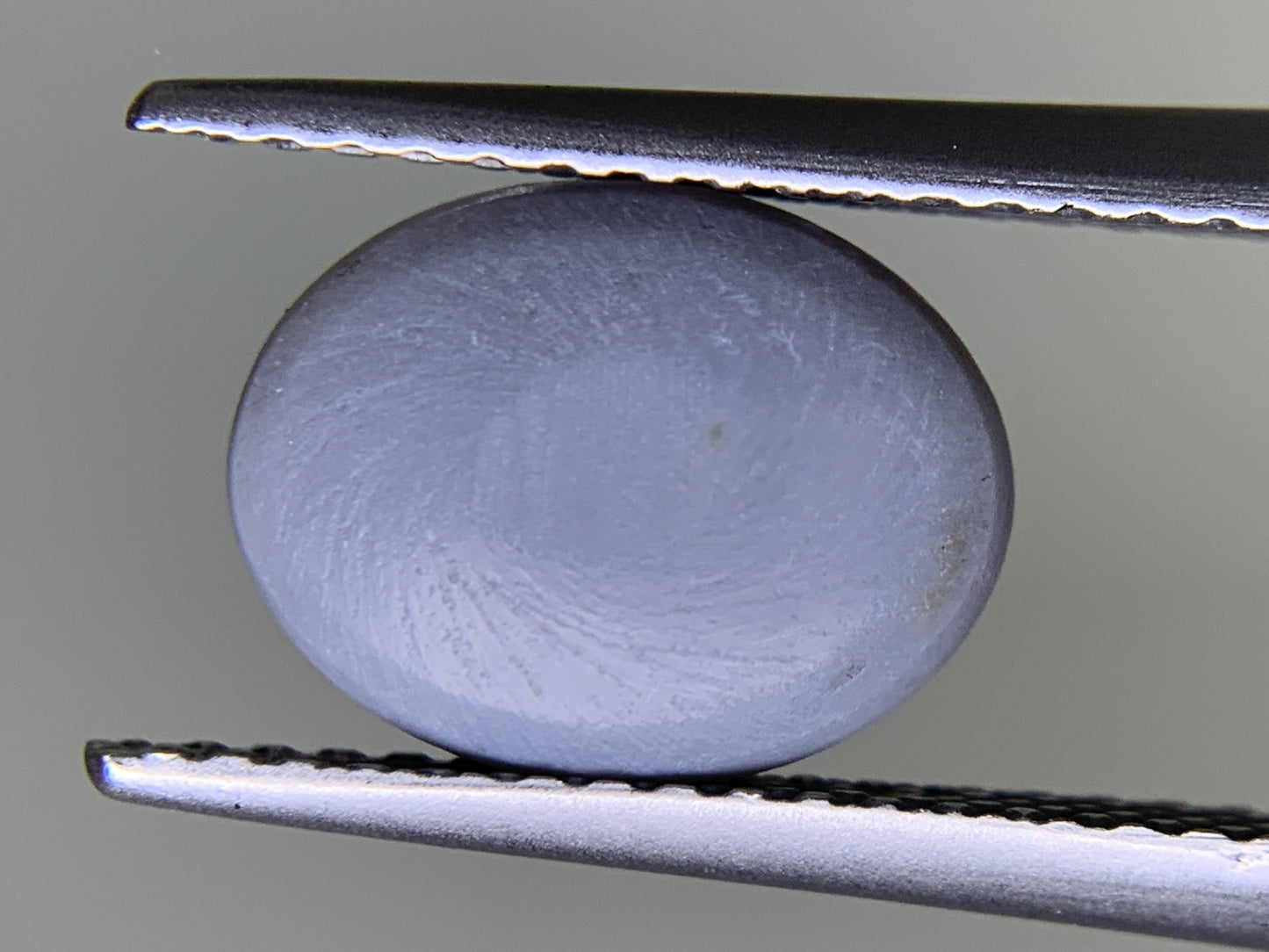 ブラックオパール 天然 1.365ct 中央宝石ソーティング付き 9.9㎜×7.7㎜×2.9㎜ ルース（ 裸石 ） 6135Y