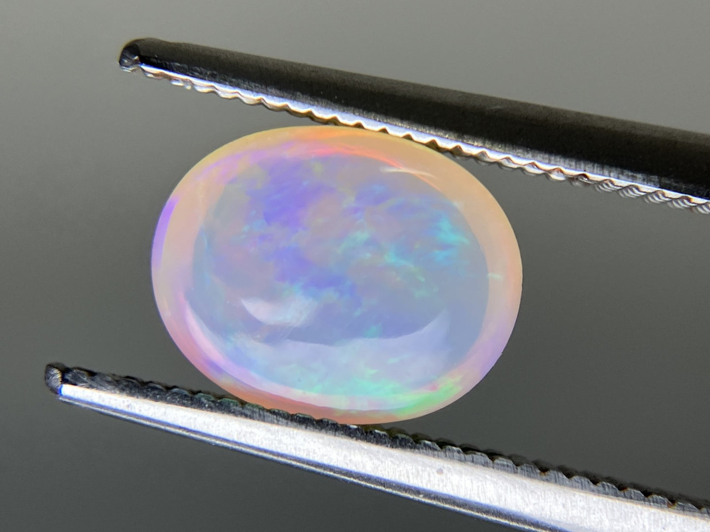 オパール   天然  1.400ct  宝石ソーティング付き  8.8㎜×7.0㎜×4.5㎜  ラッピング無料  ルース（ 裸石 ）  5174YY