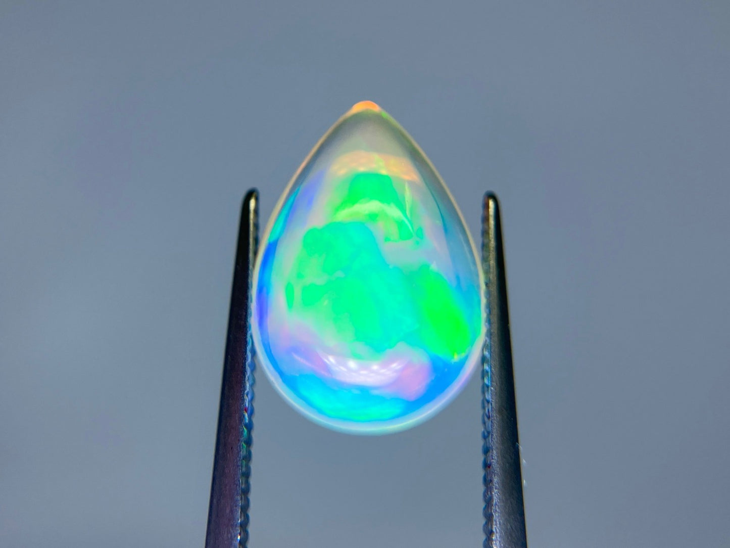 オパール 3.401ct 宝石ソーティング付き 18.5㎜×14.8㎜×10.3㎜ ルース（ 裸石 ） 3595S