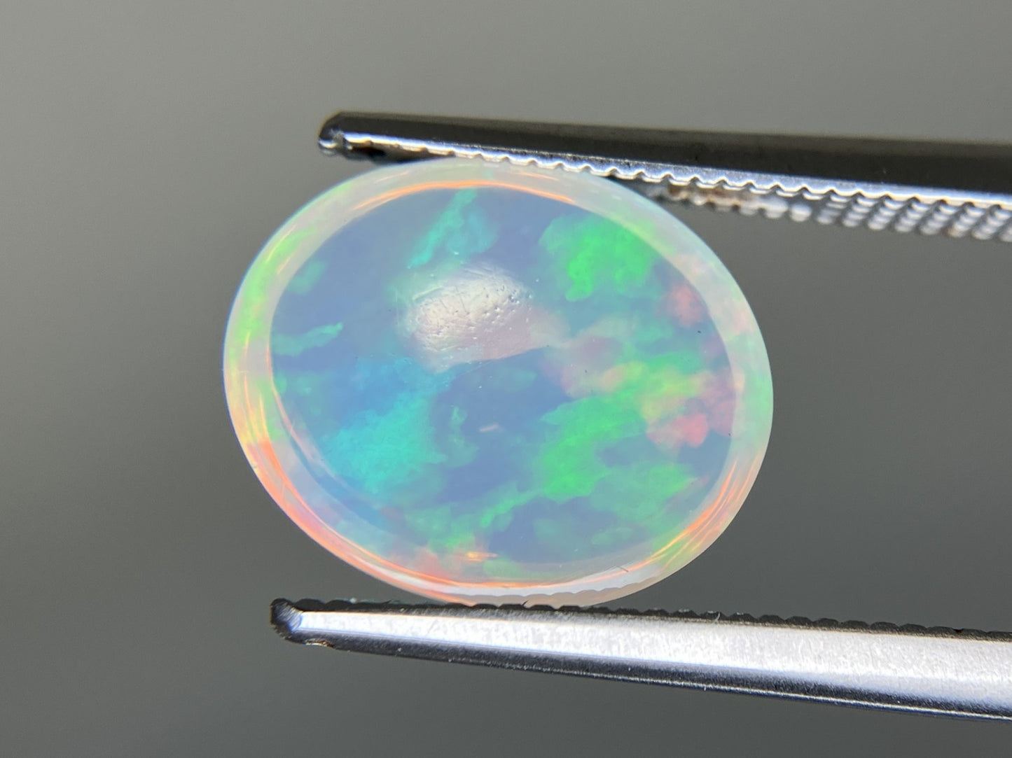 オパール   天然  2.438ct  宝石ソーティング付き  11.8㎜×10.0㎜×4.6㎜  ラッピング無料  ルース（ 裸石 ）  5157YY