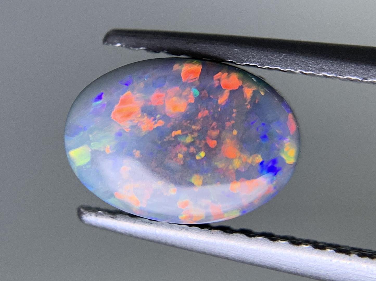 ブラックオパール 天然 1.244ct 中央宝石ソーティング付き 9.8㎜×6.3㎜×3.0㎜ ルース（ 裸石 ） 6138Y