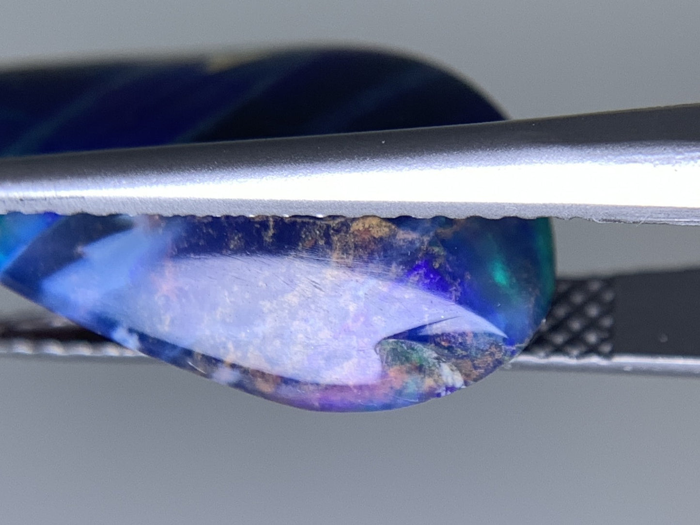 ボルダーオパール  天然  6.521ct  中央宝石ソーティング付き  21.7㎜×10.0㎜×5.5㎜   天然 ルース（ 裸石 ） 5375Y