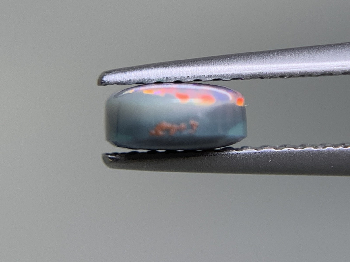ブラックオパール 天然 1.244ct 中央宝石ソーティング付き 9.8㎜×6.3㎜×3.0㎜ ルース（ 裸石 ） 6138Y