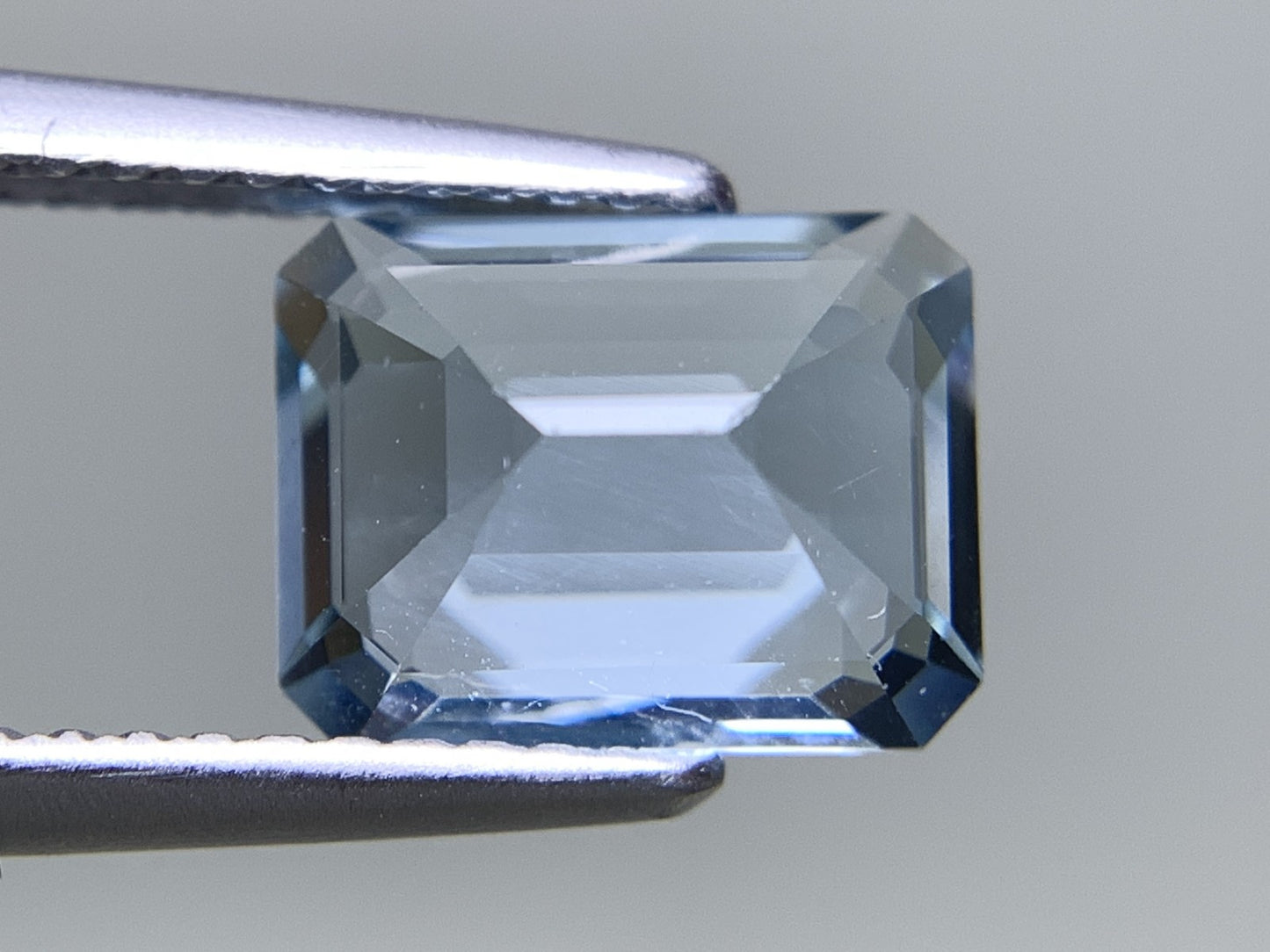 アクアマリン 天然 2.194ct 宝石ソーティング付き 9.1㎜×6.9㎜×4.8㎜ ルース（ 裸石 ） 6969Y