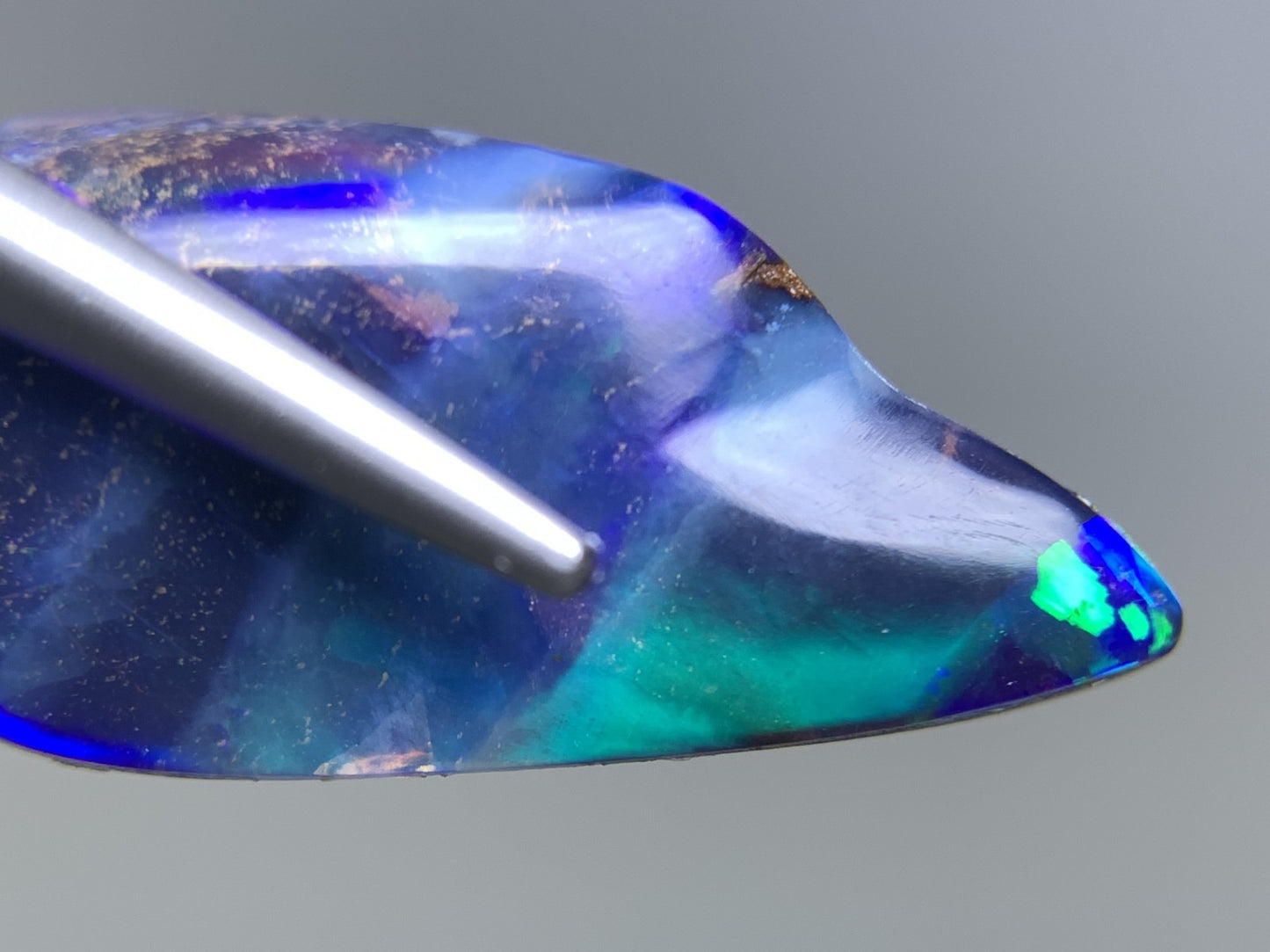 ボルダーオパール  天然  6.521ct  中央宝石ソーティング付き  21.7㎜×10.0㎜×5.5㎜   天然 ルース（ 裸石 ） 5375Y