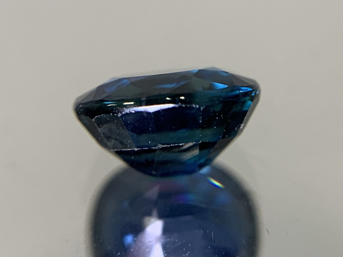 サファイア 1.282ct  宝石ソーティング付き  6.4㎜×5.9㎜×3.6㎜　  ルース（ 裸石 ） 1590Y