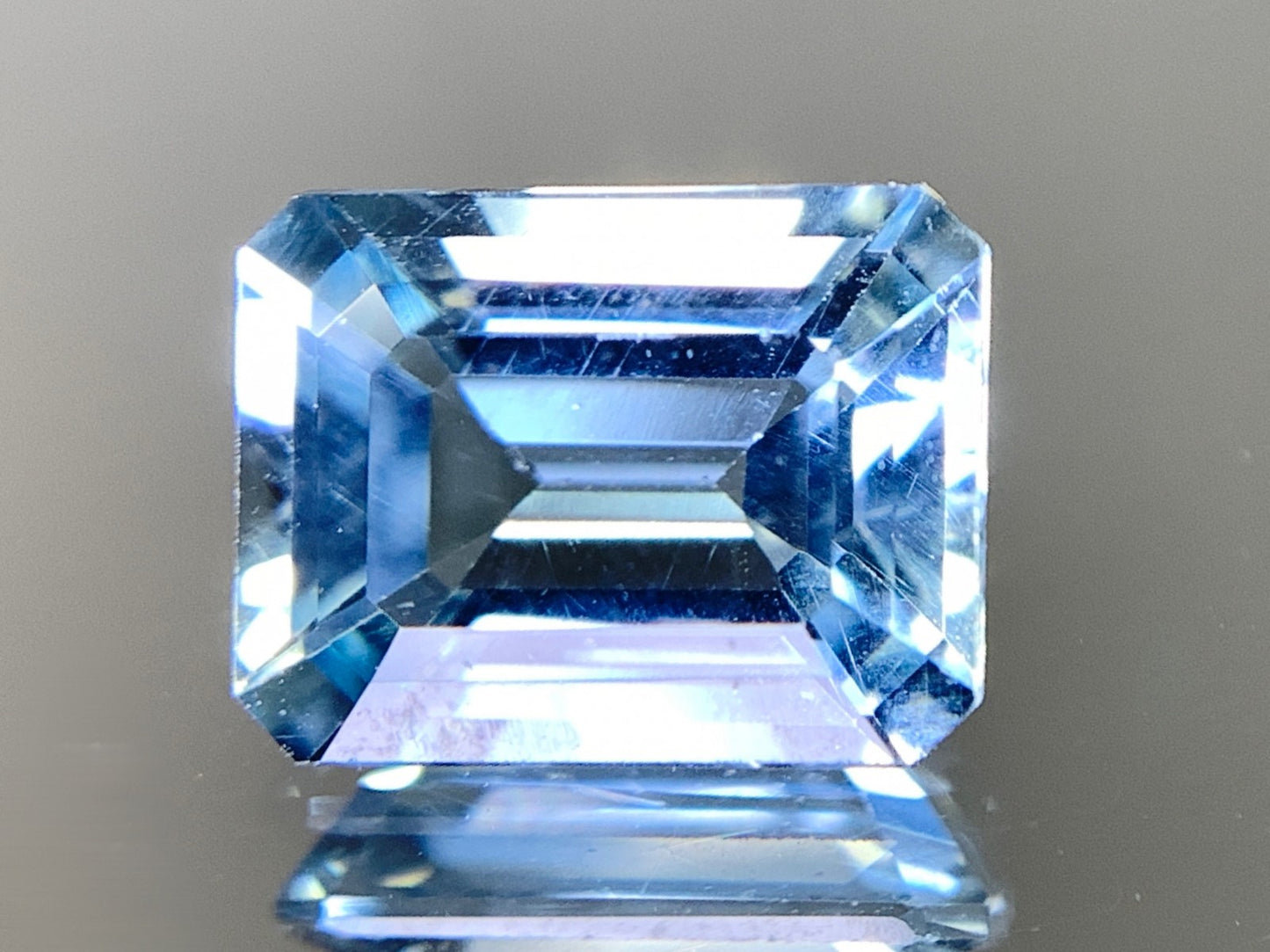 アクアマリン 天然 2.194ct 宝石ソーティング付き 9.1㎜×6.9㎜×4.8㎜ ルース（ 裸石 ） 6969Y