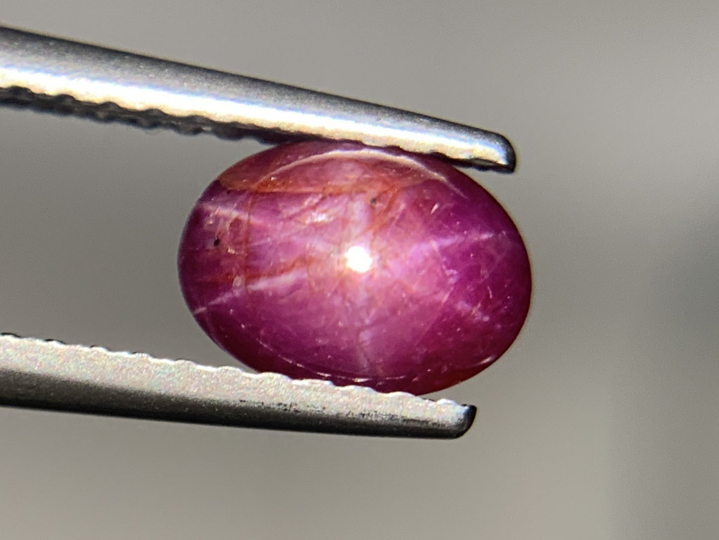 スターサファイア 1.582ct 宝石ソーティング付き 6.9㎜×5.0㎜×4.1㎜ ルース（ 裸石 ） 2715Y