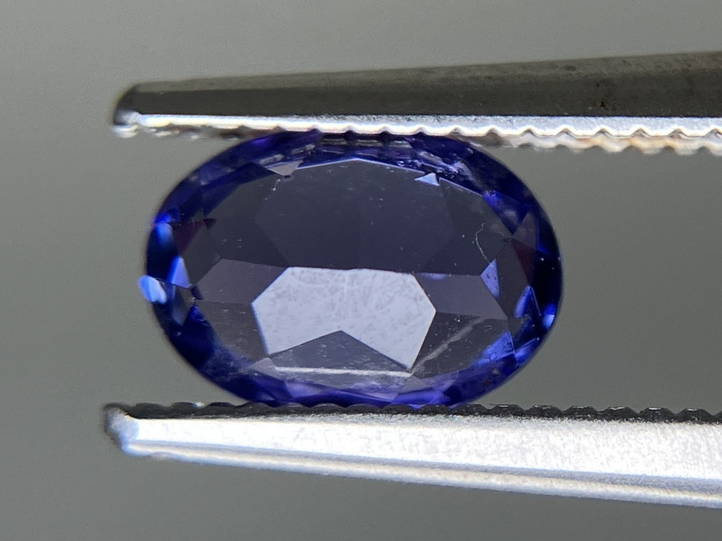 タンザナイト  天然  0.998ct  宝石ソーティング付き  7.0㎜×5.1㎜×3.7㎜  ラッピング無料  ルース（ 裸石 ）  5110YY