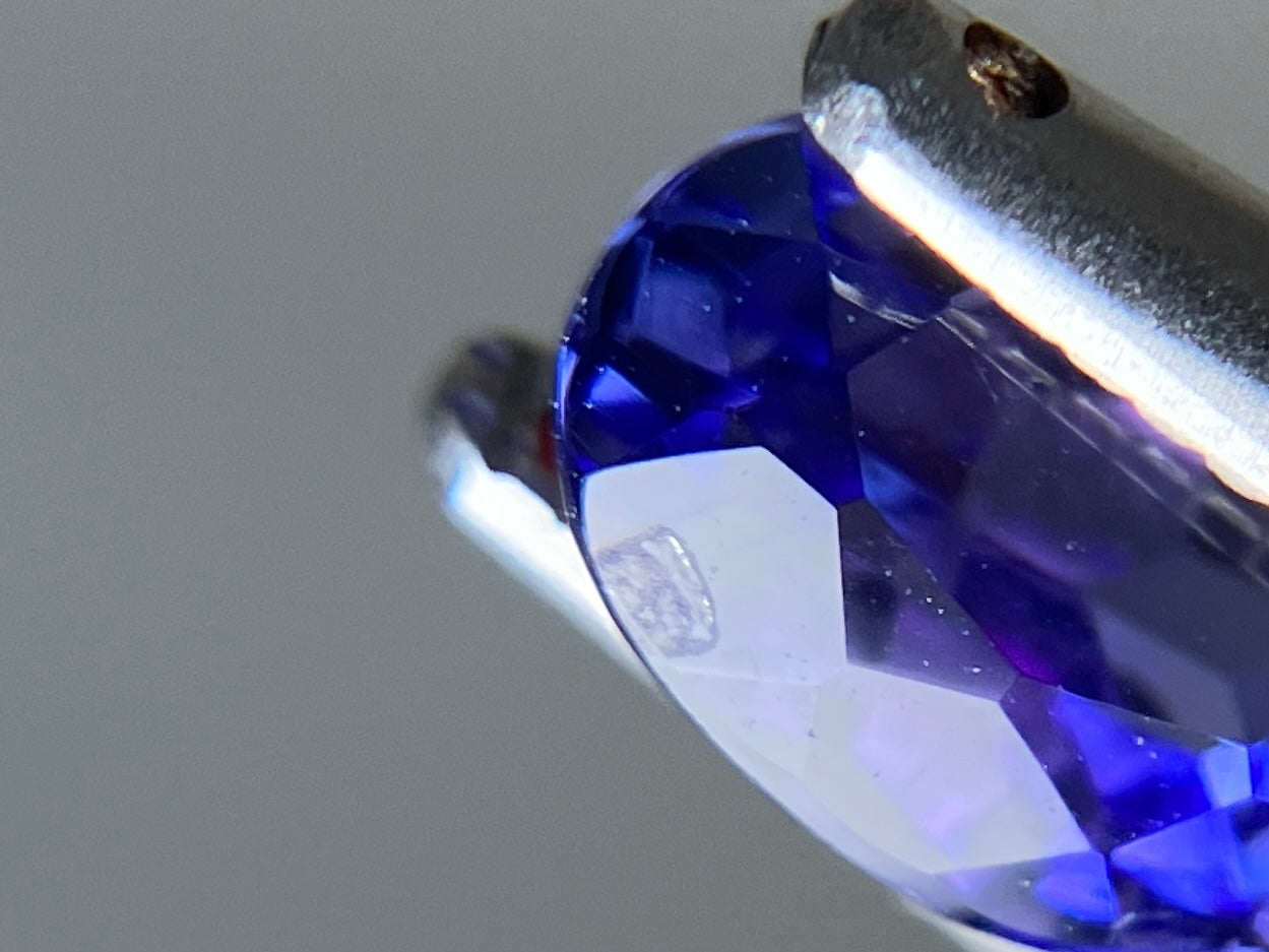 タンザナイト  天然  0.998ct  宝石ソーティング付き  7.0㎜×5.1㎜×3.7㎜  ラッピング無料  ルース（ 裸石 ）  5110YY