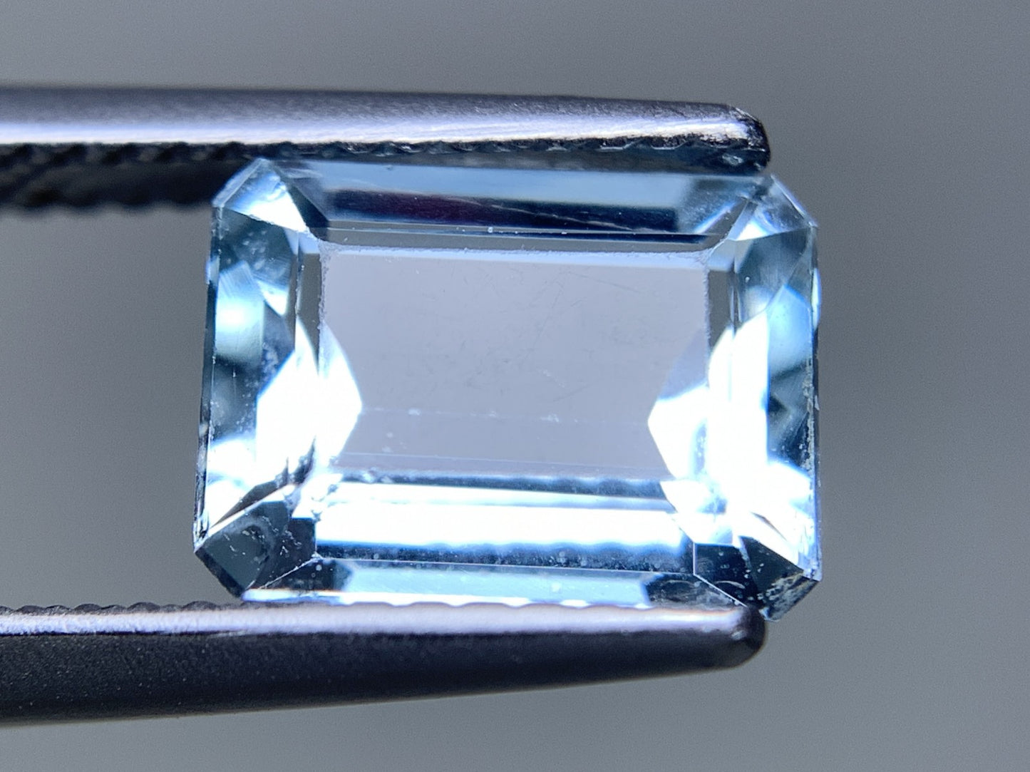 アクアマリン 天然 2.091ct 宝石ソーティング付き 9.5㎜×7.2㎜×4.0㎜ ルース（ 裸石 ） 6973Y