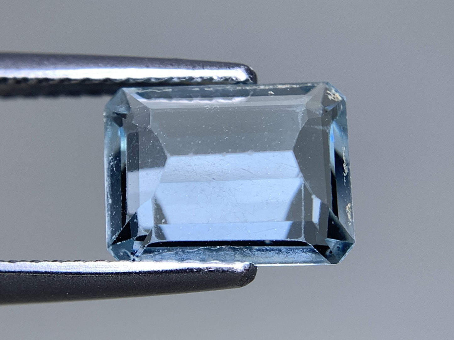 アクアマリン 天然 2.091ct 宝石ソーティング付き 9.5㎜×7.2㎜×4.0㎜ ルース（ 裸石 ） 6973Y