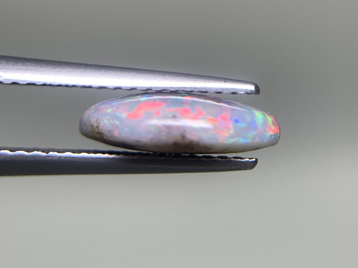 ブラックオパール 2.020ct 宝石ソーティング付き  11.2㎜×8.7㎜×3.5㎜  ルース（ 裸石 ） 3161Y