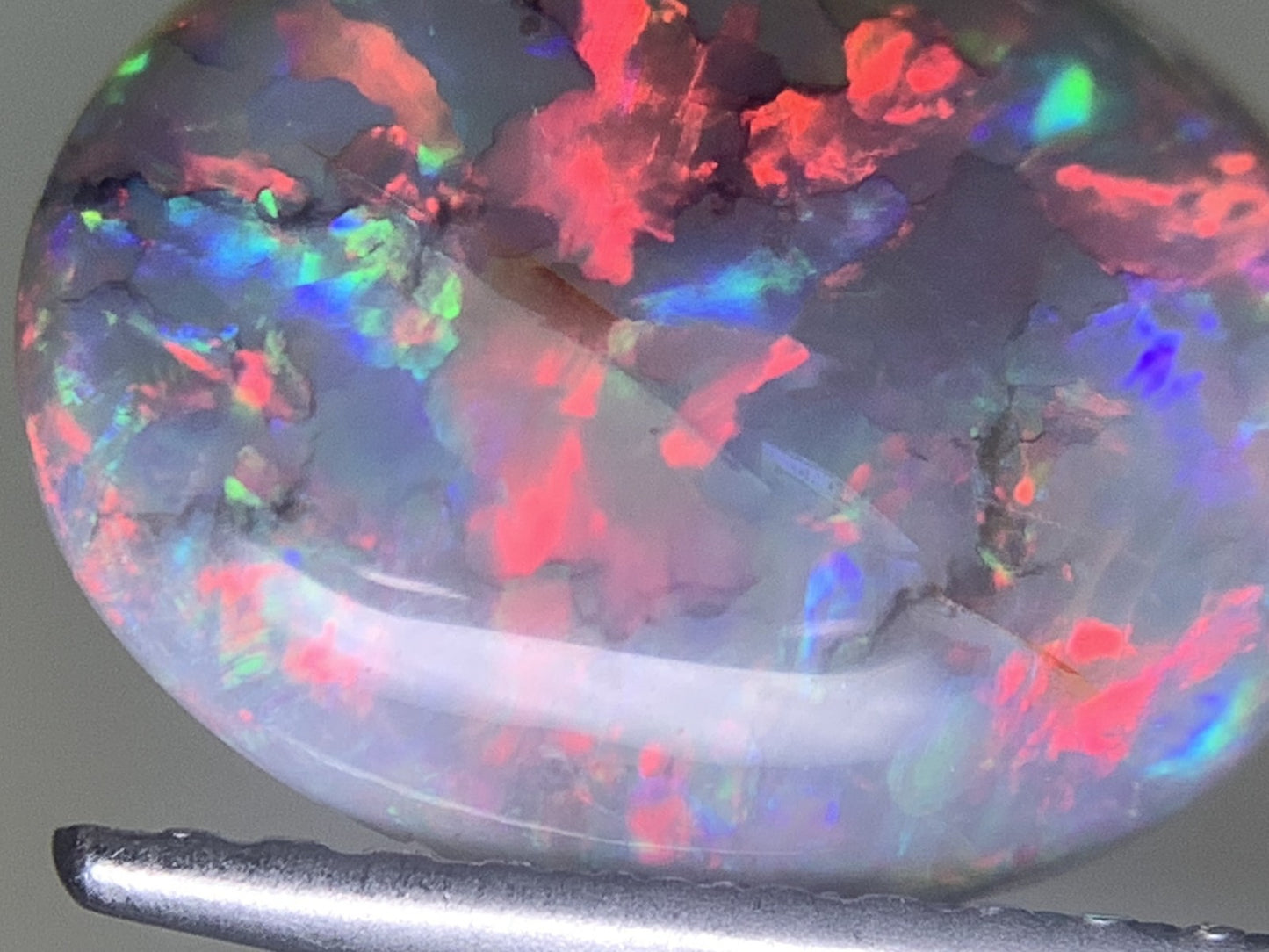 ブラックオパール 2.020ct 宝石ソーティング付き  11.2㎜×8.7㎜×3.5㎜  ルース（ 裸石 ） 3161Y