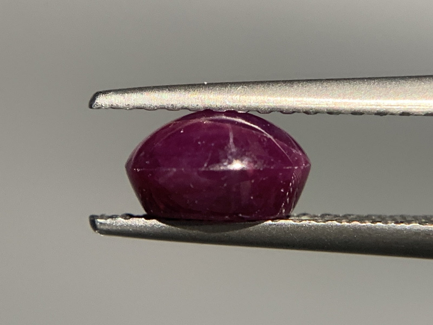 スターサファイア 1.560ct  宝石ソーティング付き  6.8㎜×5.0㎜×4.0㎜  ルース（ 裸石 ） 2734Y