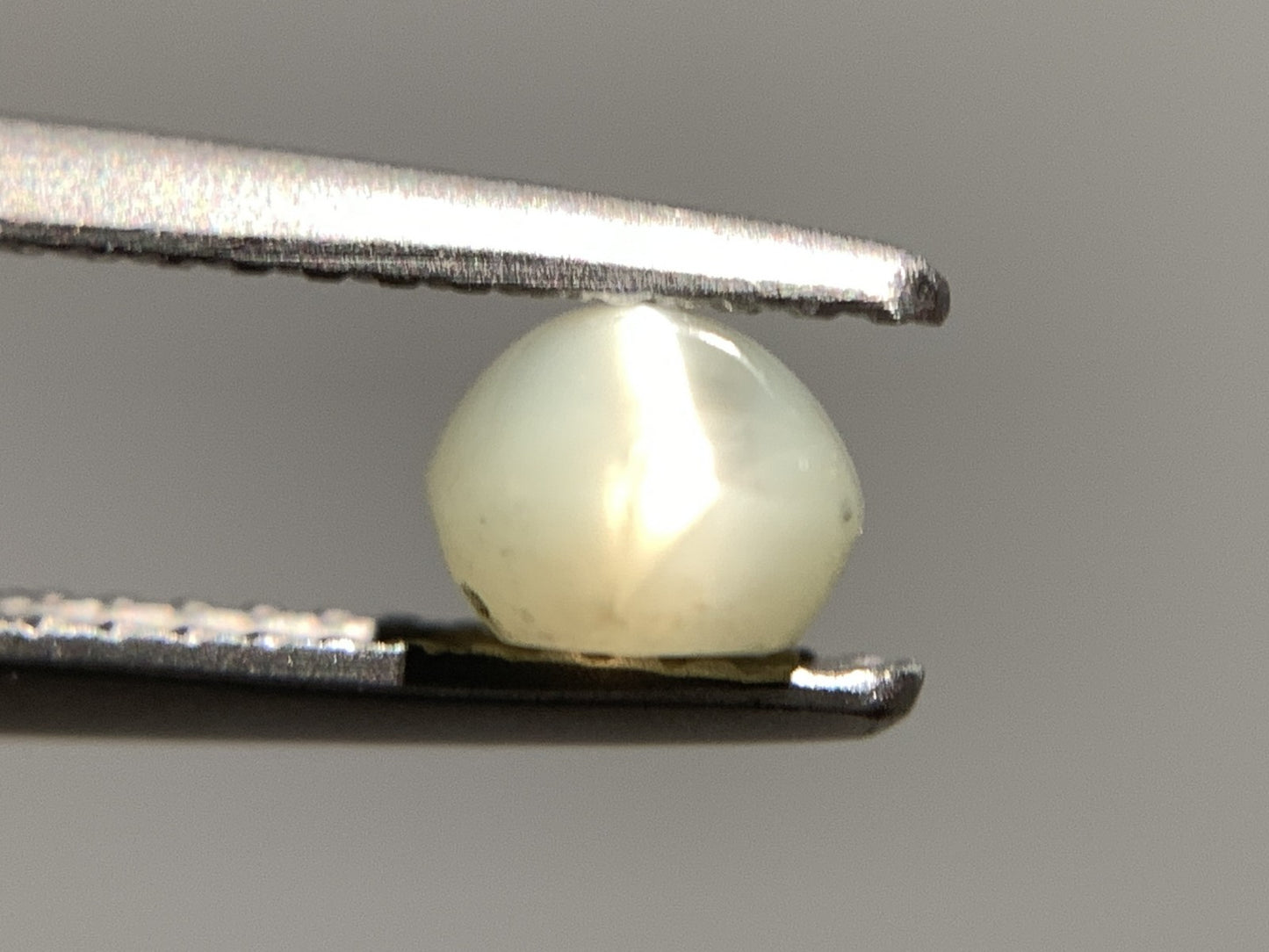 クリソベリルキャッツアイ 天然 1.431ct 宝石ソーティング付き 7.1㎜×5.0㎜×3.9㎜ ルース（ 裸石 ） 7047Y