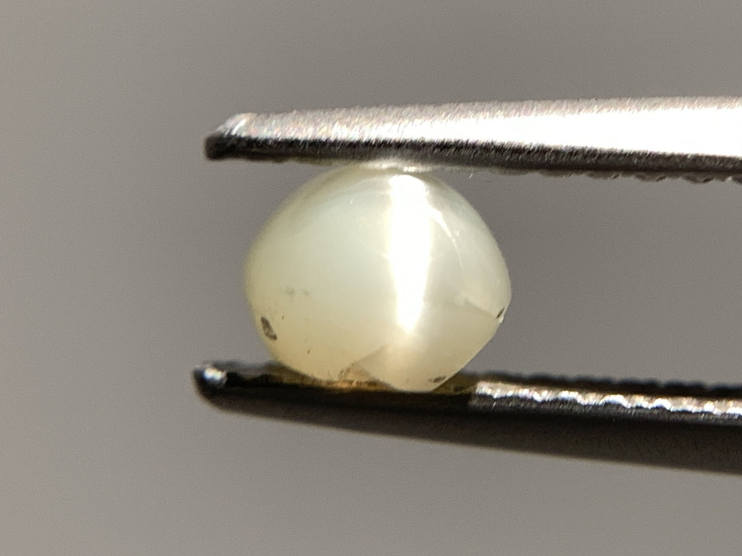 クリソベリルキャッツアイ 天然 1.431ct 宝石ソーティング付き 7.1㎜×5.0㎜×3.9㎜ ルース（ 裸石 ） 7047Y